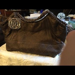 Vintage CHANEL handbag.